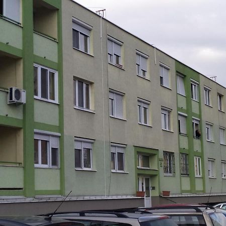 Otthon-Laksz Apartman Nyíregyháza 外观 照片